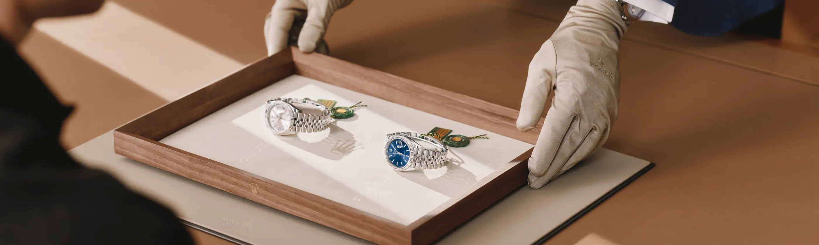Kontaktieren Sie Atelier Stoess in Wiesbaden – offizieller Fachhändler für Rolex Uhren
