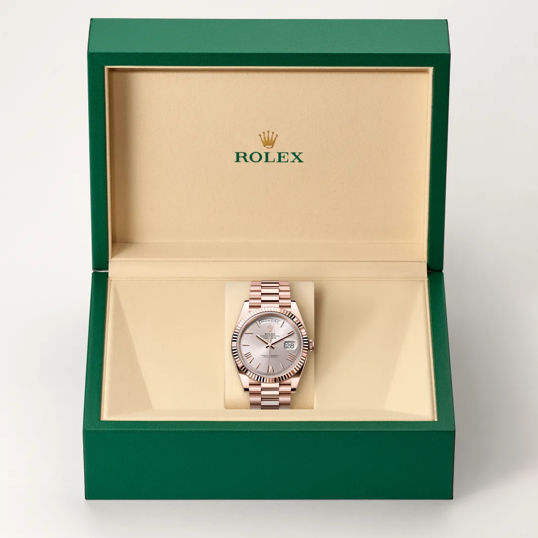 Rolex Day-Date 40 in 18 Karat Everose-Gold, M228235-0001 – Atelier Stoess