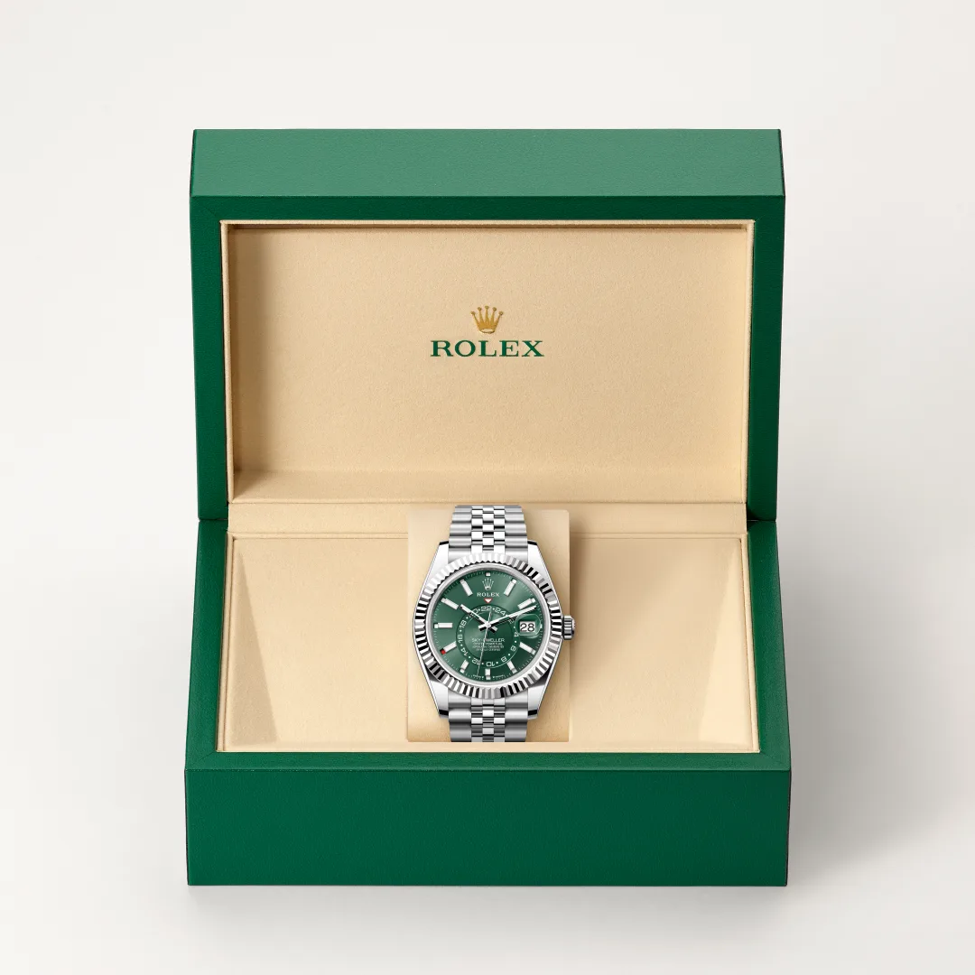 Rolex Sky-Dweller in Rolesor weiß (Kombination aus Edelstahl Oystersteel und Weißgold), M336934-0002 – Atelier Stoess